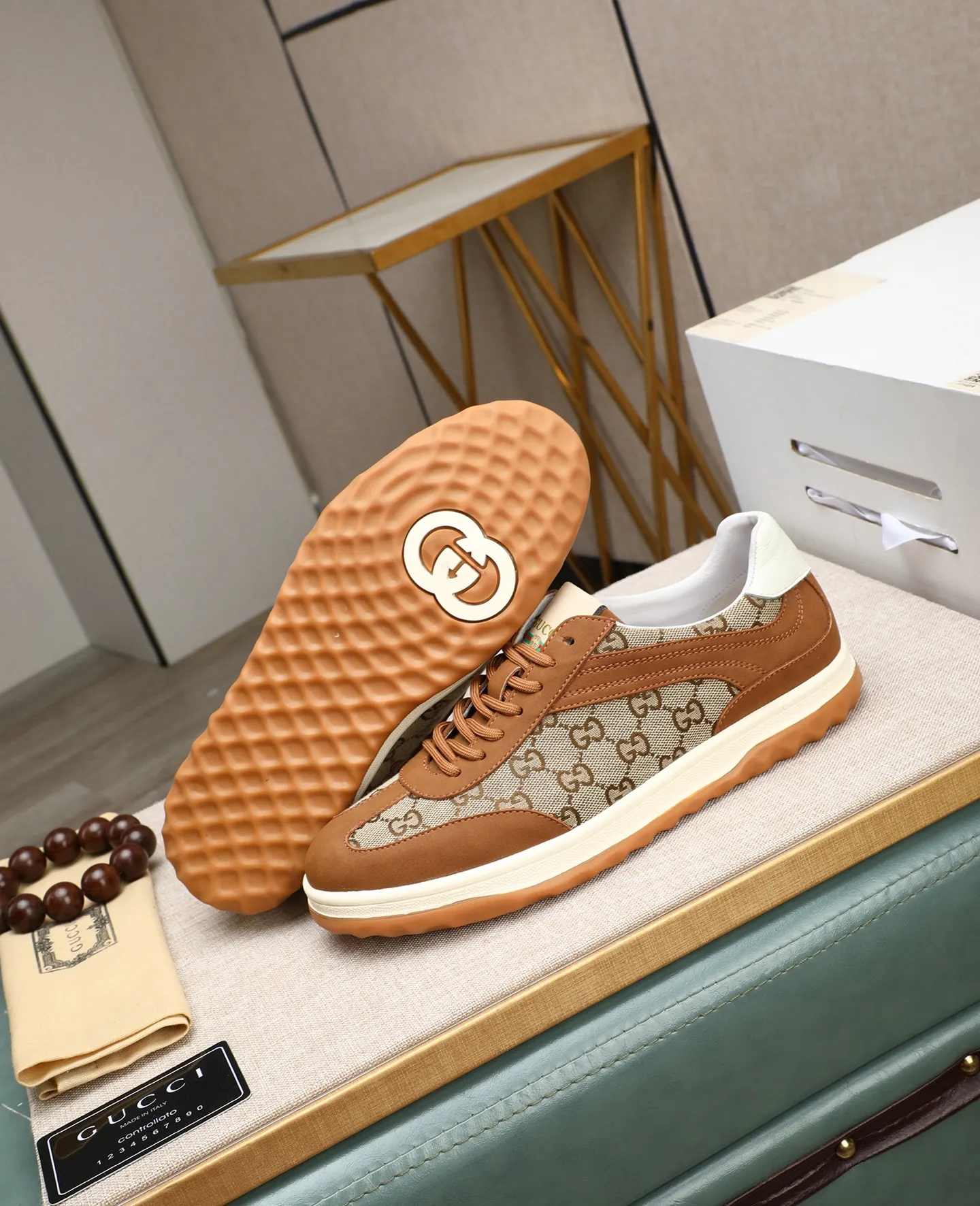 Men's shoes 💰400 GUCCI🔍The latest model is on sale at the same time at the counter. Original calfskin imported from Italy, genuine leather lining, (high-end, extravagance, and class) exquisite workmanship, sole: original sole provided by the original factory, ⚠exclusive double-layer movable molded sole super comfortable⚠, real shot 🎬The real thing is better🔍🔍"High quality·Follow the item" Code number 38-44
